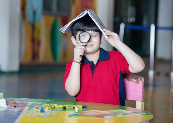 Para a crianca o livro nao e apenas leitura pode ser brinquedo jogo invencao e construcao de mundo |